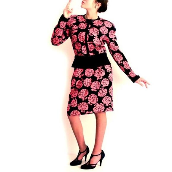 Vintage Valentino Night Silk Fuschia Rose Skirt w/ Pockets Size 0 - Picture 2 of 16